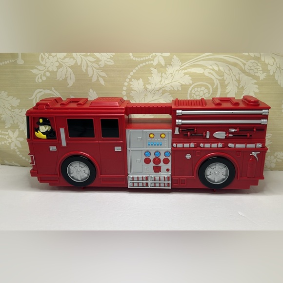 Motor Max Fire Truck Carrying Case - Picture 1 of 7